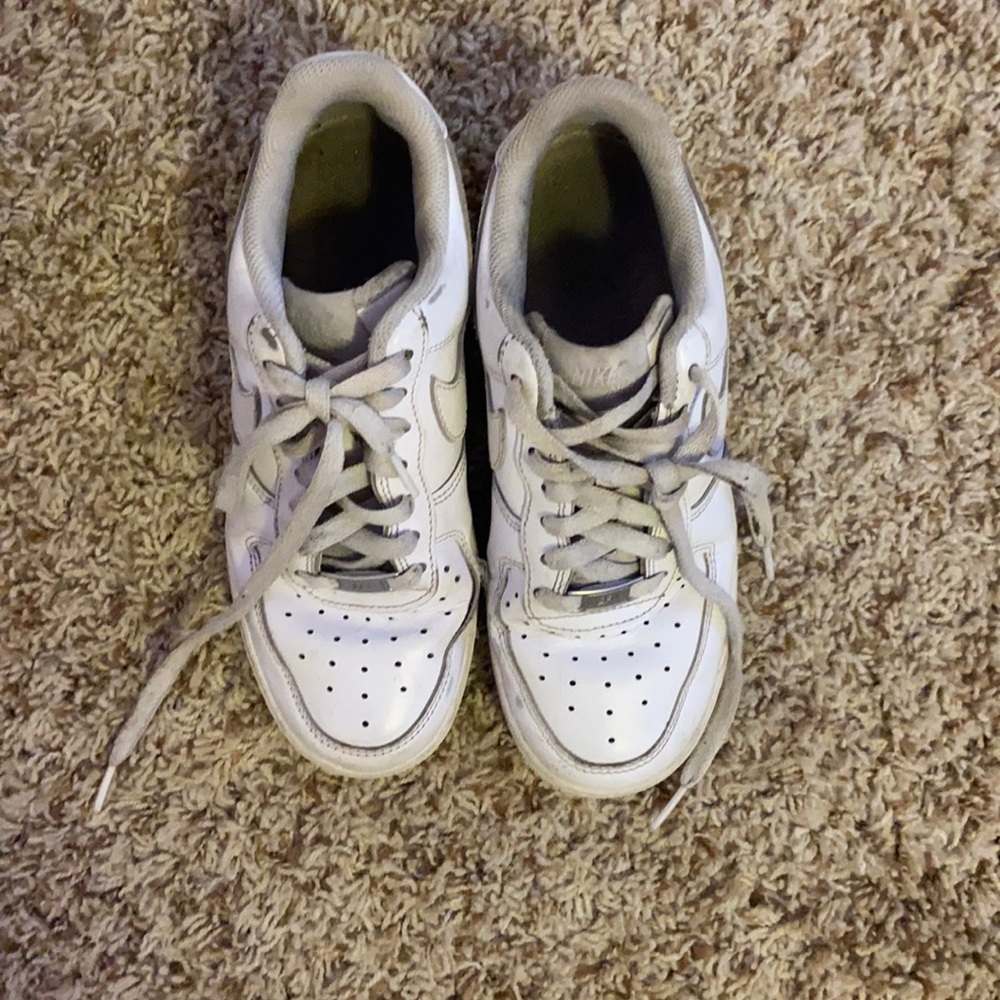 NIKE air force ones size 6.5